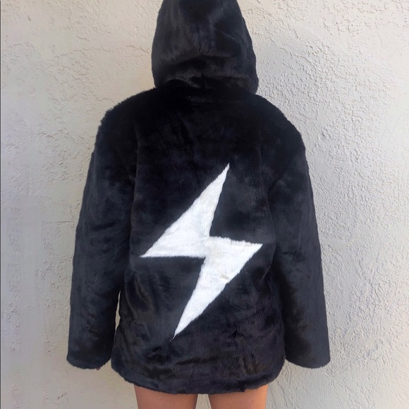 Lightning Bolt faux fur hip length coat BRAND NEW - Picture 2 of 3